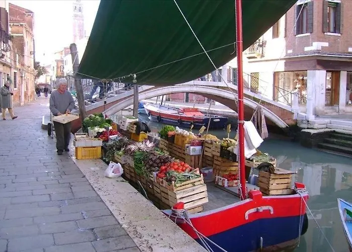 San Barnaba Artist\'S District House
